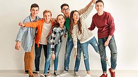 Timeline: La Adolescencia