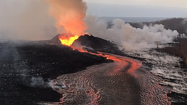 Erupcion del volcan de Tera