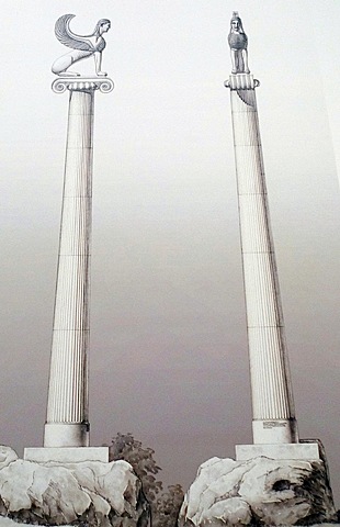 Monumento votivo estatua de esfinge en Naxos.