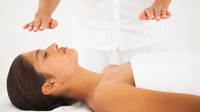 Curación por el tacto