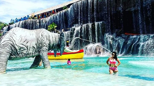 Paseo, Hacienda Napoles