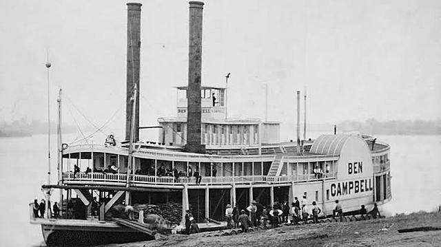 Se inventa el barco a vapor