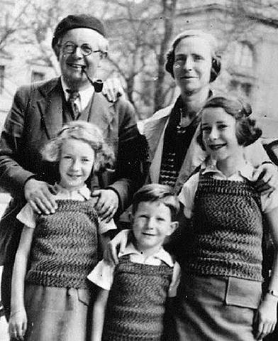 Married Valentine Chatenay