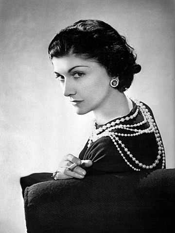 Revolución en el mundo de la moda (coco chanel)
