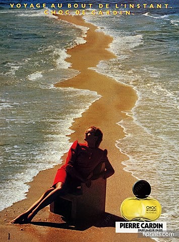 Lancia il suo nuovo profumo femminile chiamata " CHOC"