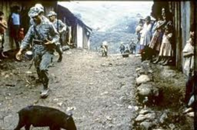 ESCUADRONES DE LA MUERTE Y SOLDADOS MATAN