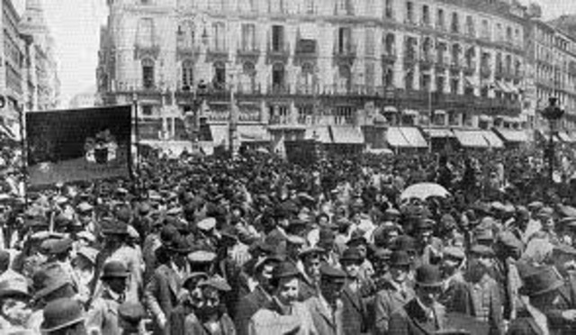 Arrivada de la internacional a Catalunya