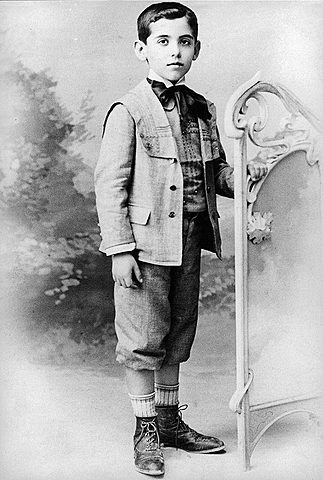 Nace Federico García Lorca