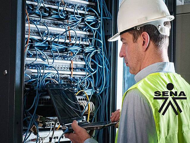 TÈCNICO INSTALACIONES ELÉCTRICAS