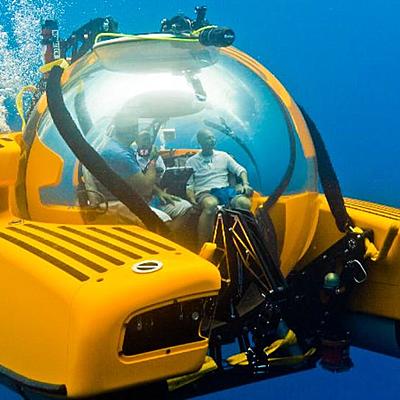 Timeline: HISTORIA DEL SUBMARINO