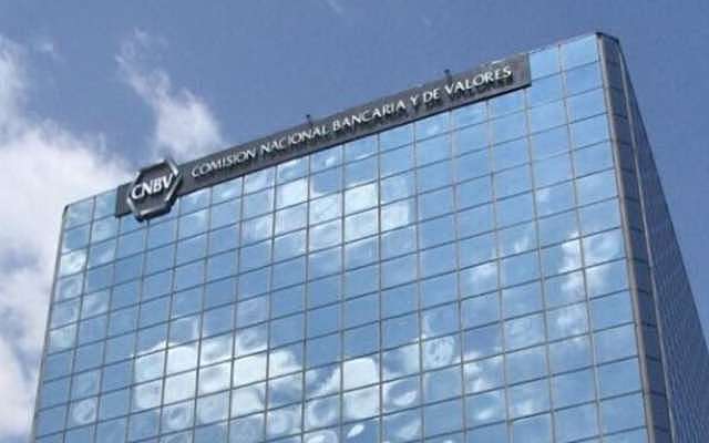 Noticia. 7 La banca gana más por tarjetas