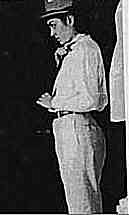 Primera mujer en llevar pantalones en público