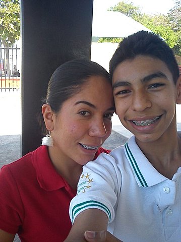 entre al grupo de danza de la pirmaria