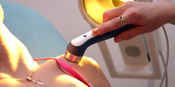 tratamiento alternativo (ultrasonido, aroma terapia, calor/frío)