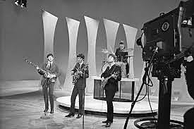 Primera trasmisión.