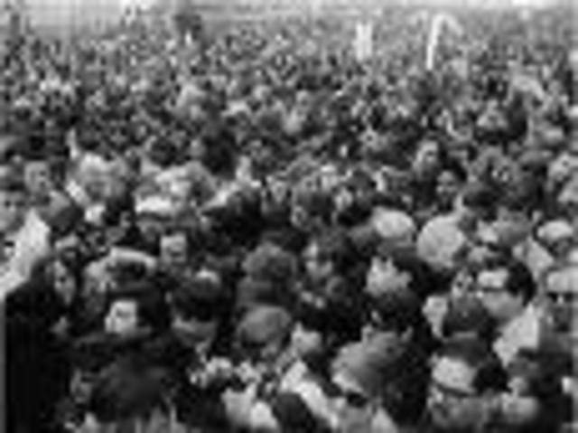 Massive anti-war demonstrations held in the U.S.