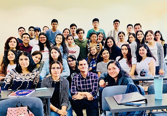 Entre a Relaciones Internacionales