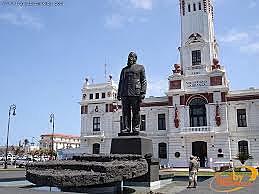 Carranza instala su gobierno en Veracruz