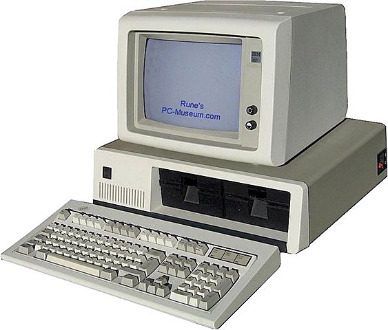 PERSONAL COMPUTADOR (PC)