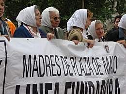 La Asociación de las Madres de la Plaza de Mayo