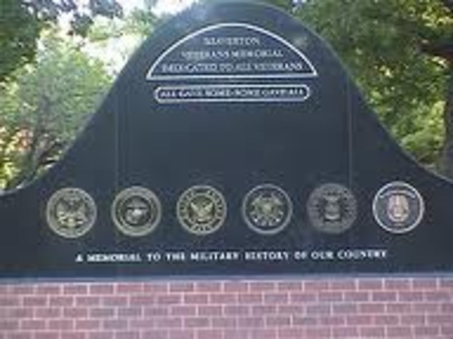 Geneva Accords divide Vietnam in half at the 17th parallel