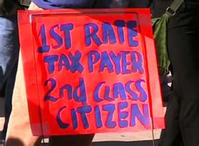 Romer v. Evans, the Supreme Court strikes down Colorado' amendement 2