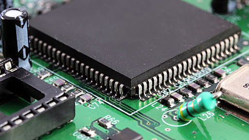 ¿Qué características definen a la cuarta generación de computadoras?