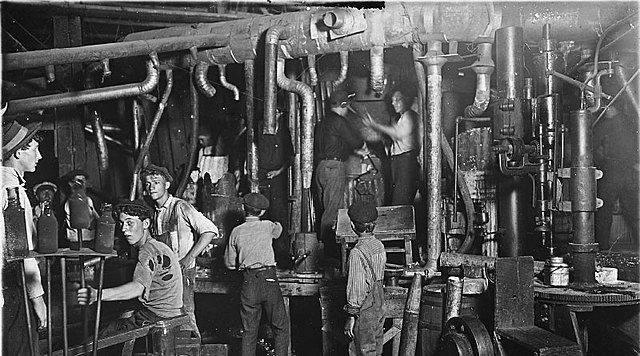 INICIO DE LA REVOLUCIÓN INDUSTRIAL