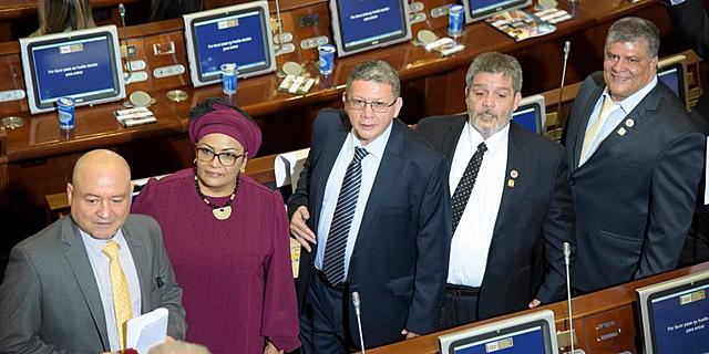 Aprueban participación del partido de las Farc en el congreso