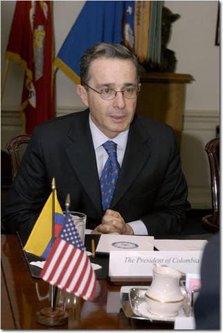 Reelección de Álvaro Uribe Vélez