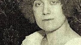 Timeline: L'Avorteuse - Histoire