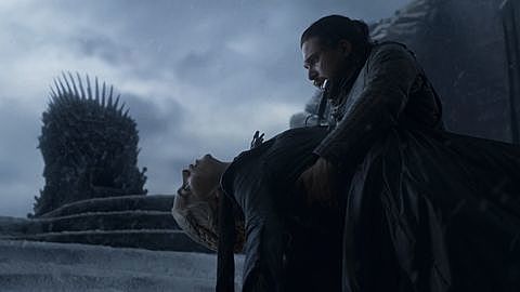 Jon kills Daenerys