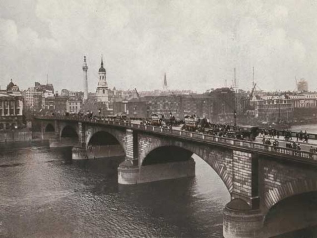 London Bridge Brought to the U.S.