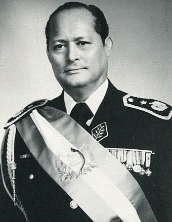 Military-backed Carlos Arana