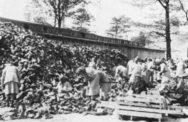 America and the Holocaust