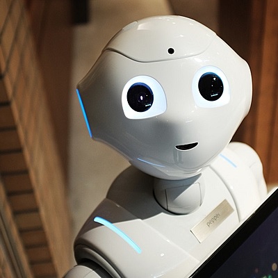 Timeline: Linea De Robots