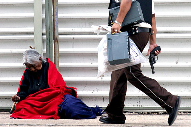 PROBLEMAS DE DISTRIBUCIÓN DE RIQUEZA