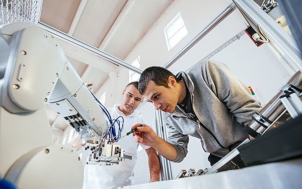 ERA DE LA ROBOTICA INDUSTRIAL