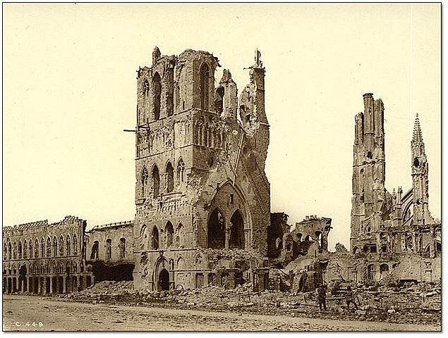 Batalla de Ypres. Aparició de les trinxeres.