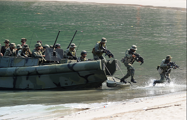 3,500 Marines landed at China Beach
