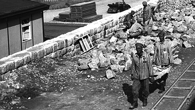 Creación de campos de concentración para la reclusión de enemigos del Reich