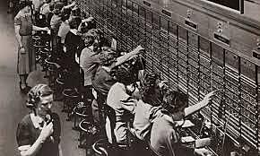 Se instala la primera central publica telefonica