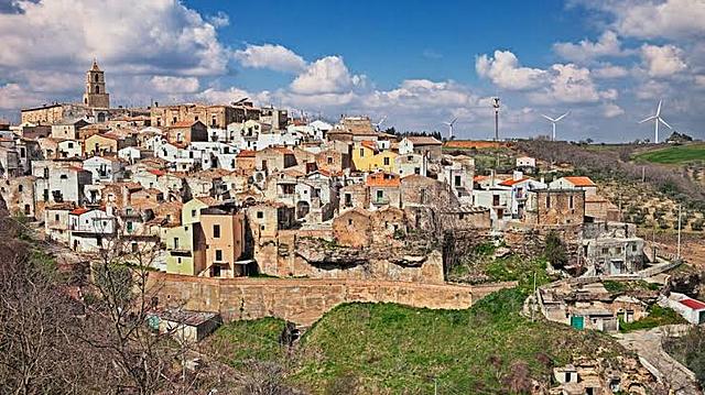 Votación del pueblo por parte del poder austriaco