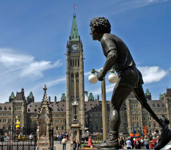 Bronze Statue of Terry Fox is Unveiled