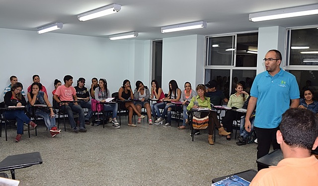 CHARLAS DE PSICÓLOGOS