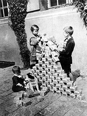 Crisis y Ocupación.