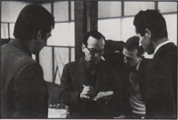 Obtiene el segundo premio de pintura en el XIV Salon Anual de Artistas Colombianos con la obra Tropico No. 2