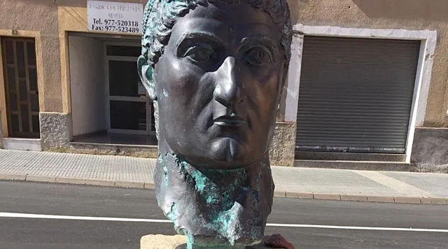 L'emperado contantí