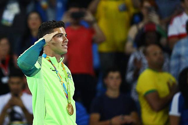 8/19 Thiago Braz(salto com vara)