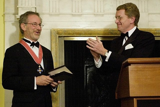 Va rebre l'Orde de l'Imperi Britànic